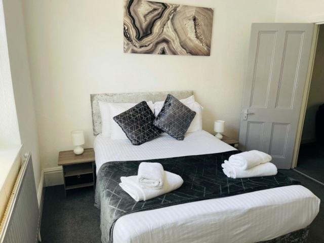 Victoria Terrace - Luxury With Hot Tub Apartment *